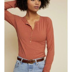 NATION LTD Samara Not So Basic Snap Tee in Tawney Rose Henley Casual Capsule XS